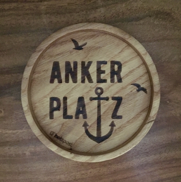 Holzpost® Untersetzer Ankerplatz